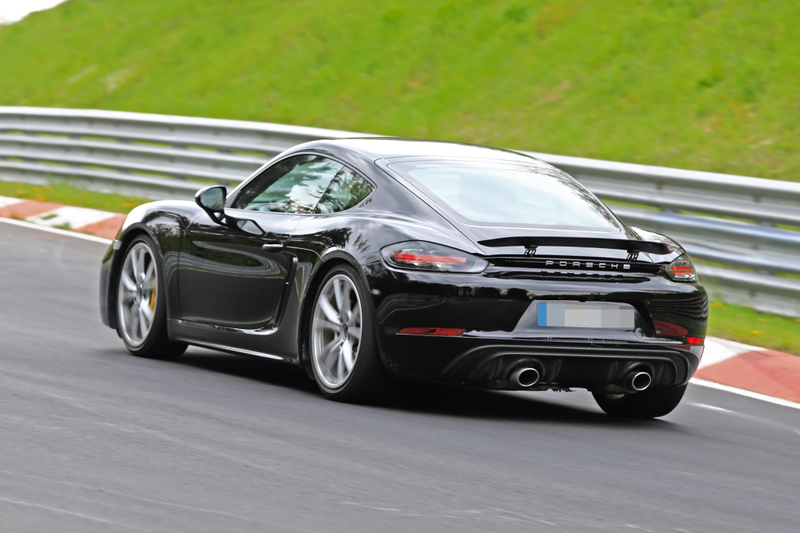 Illustration for article titled Six Cylinder Porsche 718 Boxster and Cayman Touring Models Spied Testing
